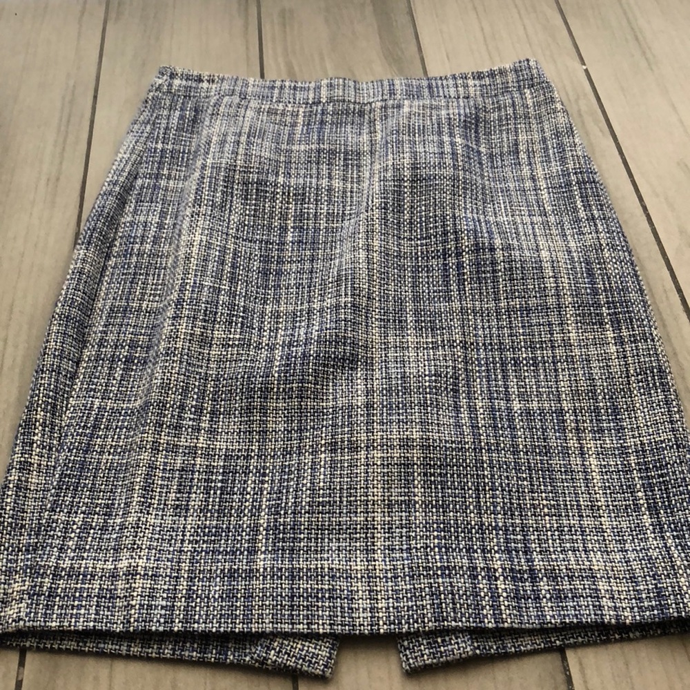 Tweed pencil skirt